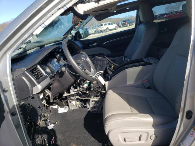 Zdjęcie 7 z aukcji – 2019 TOYOTA HIGHLANDER z VIN 5TDDGRFH3KS069862