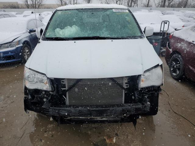 Photo 5 from auction – 2016 CHRYSLER TOWN & COU with VIN 2C4RC1AG5GR253556