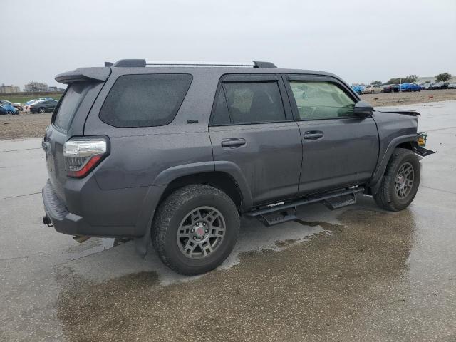Photo 3 from auction – 2019 TOYOTA 4RUNNER SR with VIN JTEBU5JR7K5708691