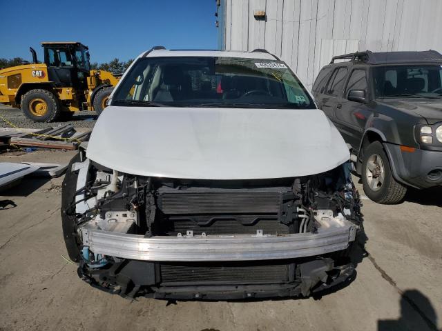 Photo 5 from auction – 2018 CHRYSLER PACIFICA L with VIN 2C4RC1GG8JR272214