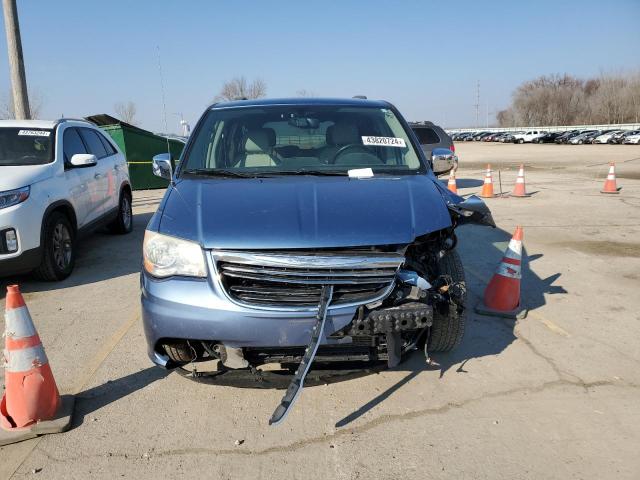Photo 5 from auction – 2011 CHRYSLER TOWN & COU with VIN 2A4RR8DG0BR747328
