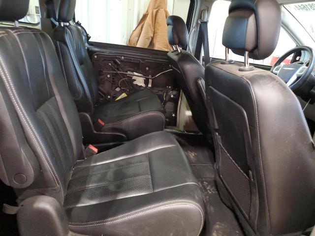 Photo 11 from auction – 2014 CHRYSLER TOWN & COU with VIN 2C4RC1CG8ER466740