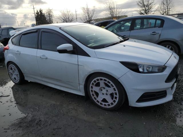 Photo 4 from auction – 2017 FORD FOCUS ST with VIN 1FADP3L93HL210892