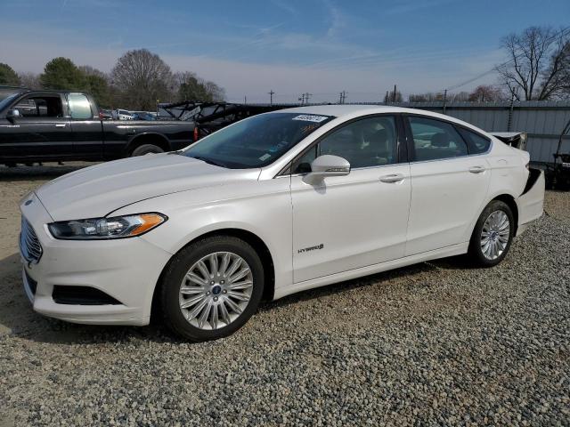 FORD FUSION SE 2013 with VIN 3FA6P0LU3DR198329 - Photo from auction