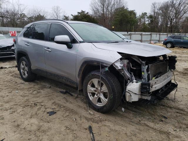 Photo 4 from auction – 2020 TOYOTA RAV4 XLE with VIN JTMP1RFV6LD531199