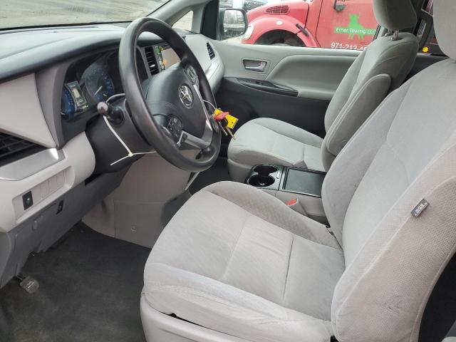 Photo 7 from auction – 2018 TOYOTA SIENNA LE with VIN 5TDKZ3DCXJS901640