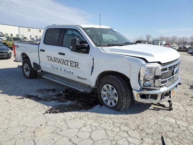 Photo 4 from auction – 2023 FORD F350 SUPER with VIN 1FT8W3BTXPEE07122