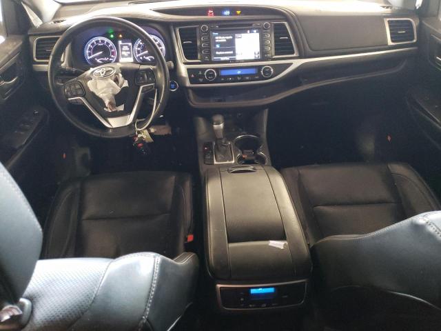 Photo 8 from auction – 2018 TOYOTA HIGHLANDER with VIN 5TDDZRFH3JS876343