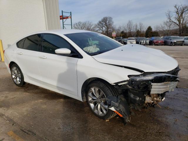 Photo 4 from auction – 2016 CHRYSLER 200 S with VIN 1C3CCCBG1GN107897