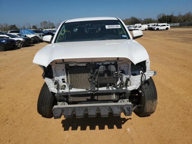 Photo 5 from auction – 2017 TOYOTA TACOMA DOU with VIN 5TFCZ5AN3HX095909