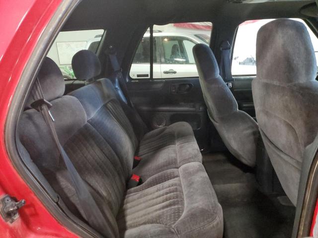 Photo 11 from auction – 2000 CHEVROLET BLAZER with VIN 1GNDT13W2Y2326582