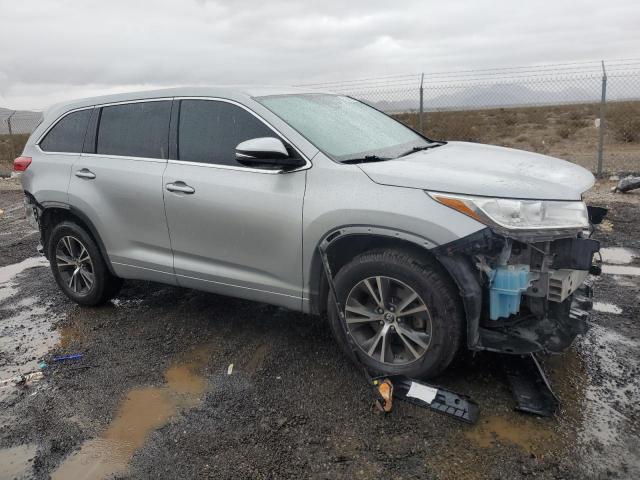 Photo 4 from auction – 2017 TOYOTA HIGHLANDER with VIN 5TDZARFH2HS030602