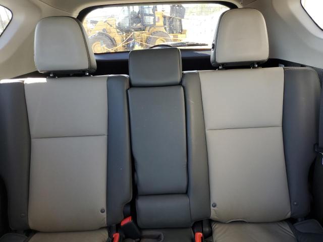 Photo 10 from auction – 2015 TOYOTA RAV4 LIMIT with VIN 2T3YFREV3FW203107