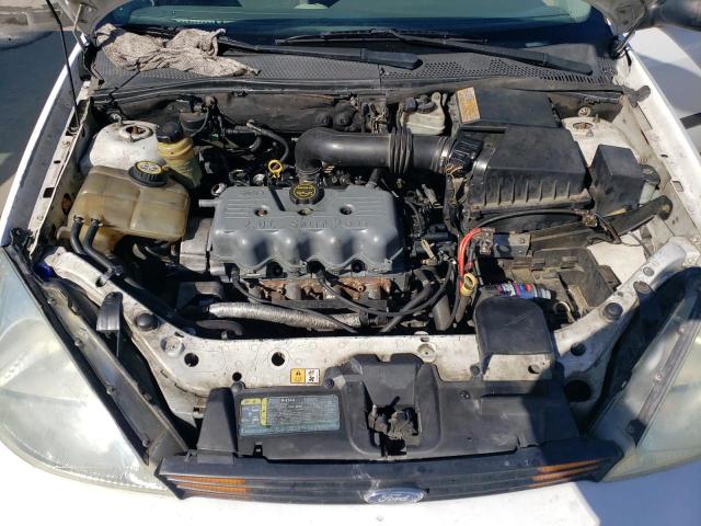 Photo 11 from auction – 2001 FORD FOCUS LX with VIN 1FAFP33P11W376260