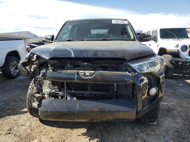 Photo 5 from auction – 2015 TOYOTA 4RUNNER SR with VIN JTEBU5JR5F5272848