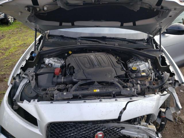 Photo 11 from auction – 2017 JAGUAR F-PACE PRE with VIN SADCJ2BV4HA091623
