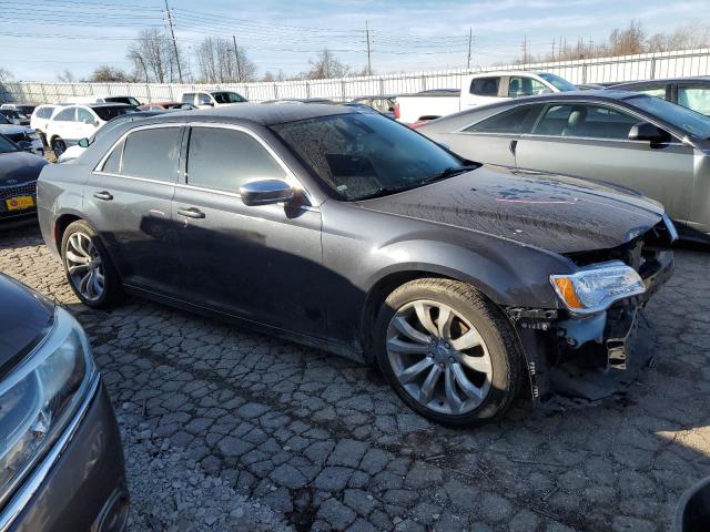 Photo 4 from auction – 2018 CHRYSLER 300 TOURIN with VIN 2C3CCAAG4JH299984