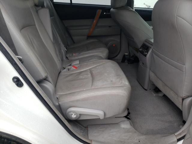 Photo 11 from auction – 2008 TOYOTA HIGHLANDER with VIN JTEEW44AX82021173