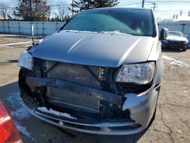 Photo 5 from auction – 2013 CHRYSLER TOWN & COU with VIN 2C4RC1CG8DR634214