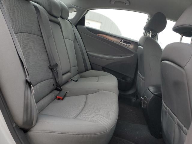 Photo 10 from auction – 2011 HYUNDAI SONATA HYB with VIN KMHEC4A47BA004853