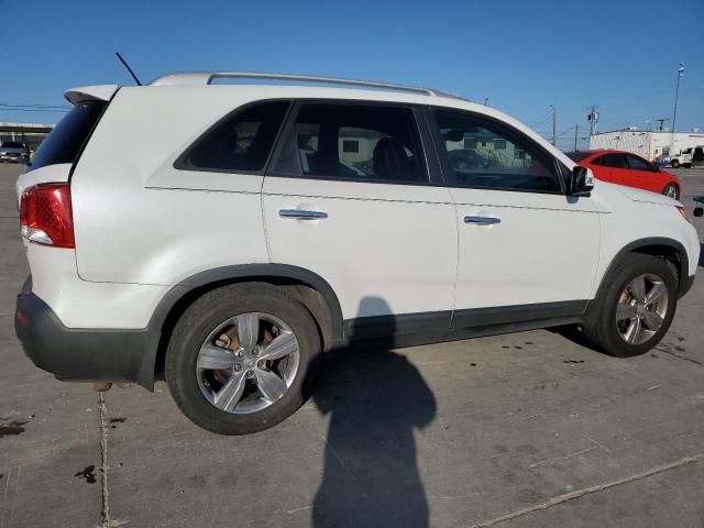 Photo 3 from auction – 2013 KIA SORENTO EX with VIN 5XYKU4A63DG332943