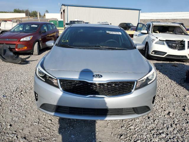 Photo 5 from auction – 2017 KIA FORTE LX with VIN 3KPFK4A72HE047671