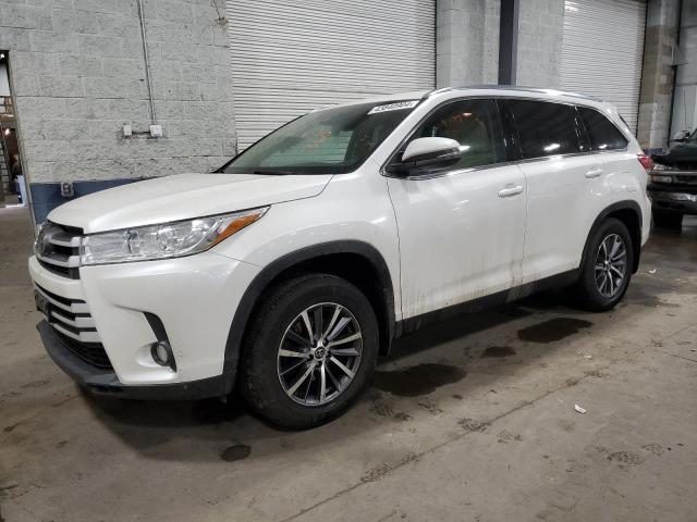 TOYOTA HIGHLANDER 2019 with VIN 5TDJZRFH2KS580055 - Photo from auction