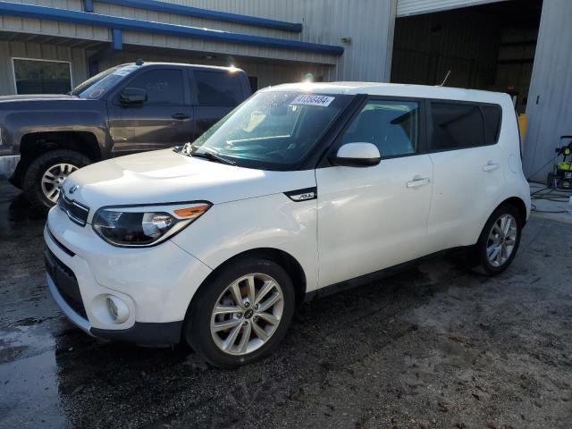 KIA SOUL + 2018 с VIN KNDJP3A55J7600498 - Фото с аукциона