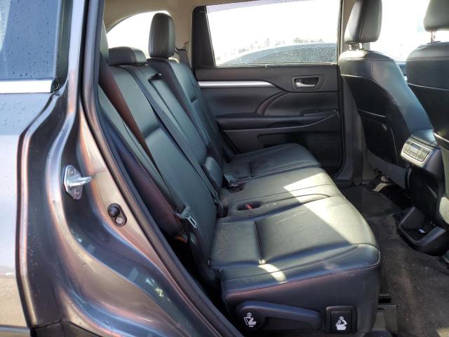 Zdjęcie 11 z aukcji – 2017 TOYOTA HIGHLANDER z VIN 5TDJZRFH4HS419120