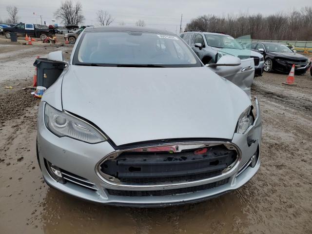 Photo 5 from auction – 2014 TESLA MODEL S with VIN 5YJSA1S18EFP31947