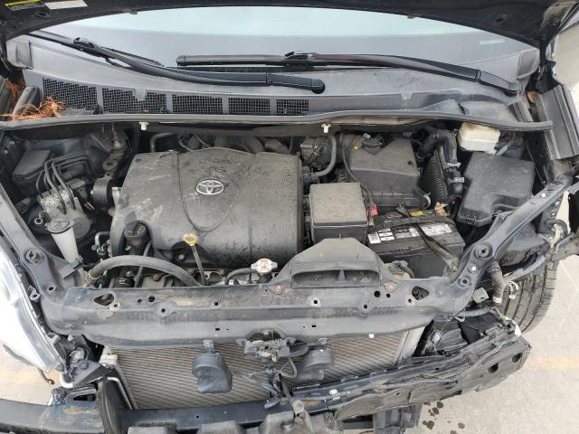 Photo 11 from auction – 2017 TOYOTA SIENNA XLE with VIN 5TDDZ3DC4HS159478