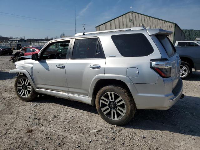 Photo 2 from auction – 2018 TOYOTA 4RUNNER SR with VIN JTEBU5JR8J5493465