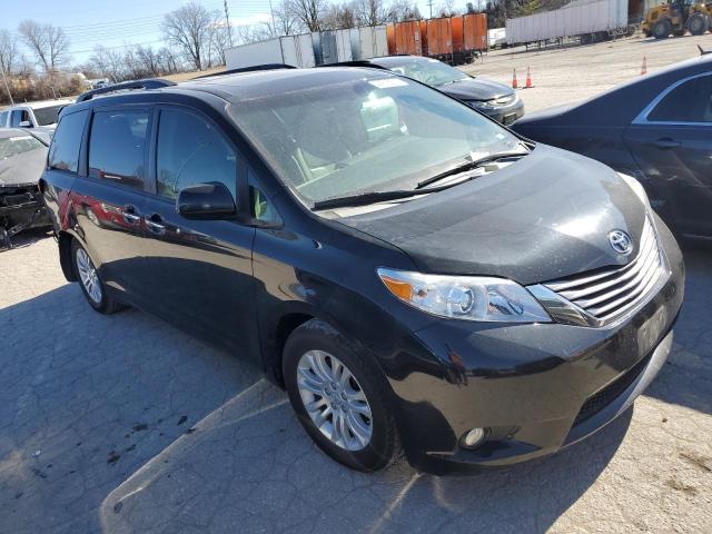 Photo 4 from auction – 2017 TOYOTA SIENNA XLE with VIN 5TDYZ3DC3HS789039