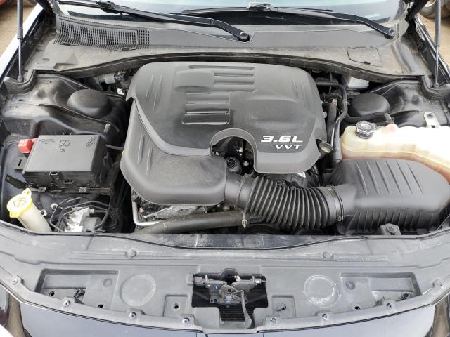 Photo 11 from auction – 2018 CHRYSLER 300 LIMITE with VIN 2C3CCAKG4JH296713