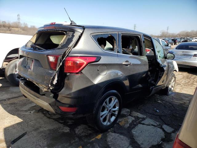 Photo 3 from auction – 2019 FORD ESCAPE SE with VIN 1FMCU9GD7KUA04455