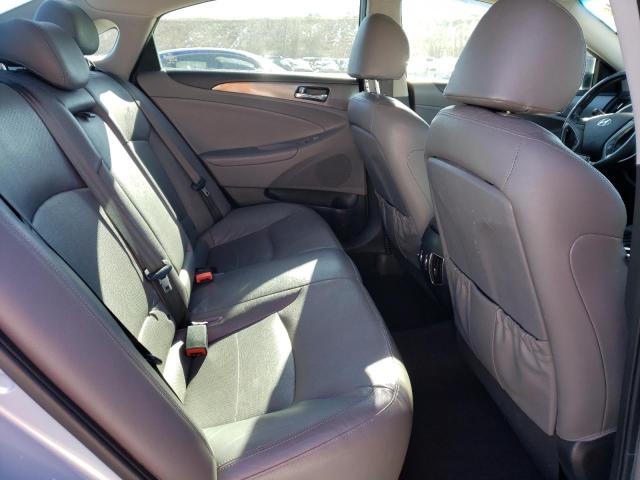 Photo 10 from auction – 2012 HYUNDAI SONATA HYB with VIN KMHEC4A49CA047513