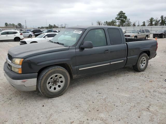 CHEVROLET SILVERADO 2004 with VIN 2GCEC19VX41188747 - Photo from auction