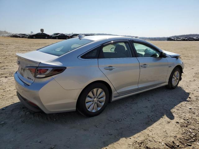 Photo 3 from auction – 2016 HYUNDAI SONATA HYB with VIN KMHE24L12GA038034