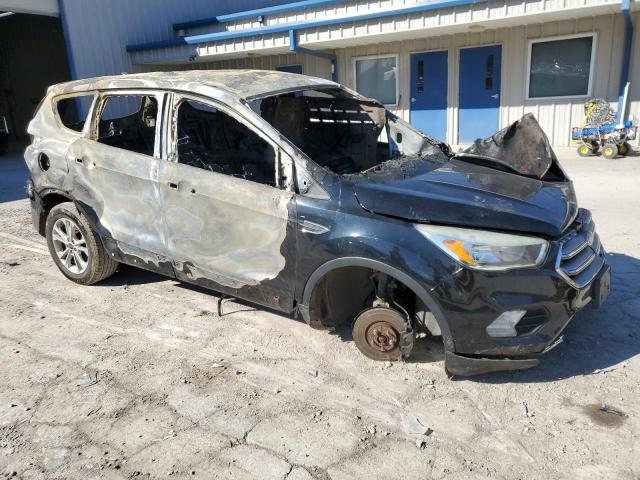 Photo 4 from auction – 2017 FORD ESCAPE SE with VIN 1FMCU9GD1HUC08645
