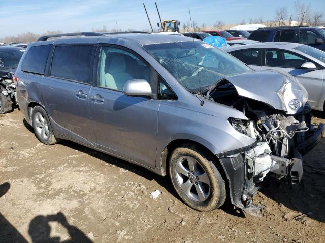 Photo 4 from auction – 2011 TOYOTA SIENNA LE with VIN 5TDKK3DC8BS037029