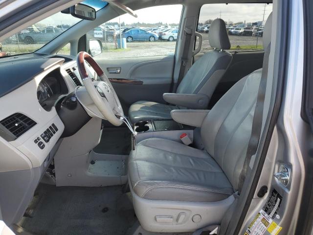 Photo 7 from auction – 2014 TOYOTA SIENNA XLE with VIN 5TDYK3DC9ES454495