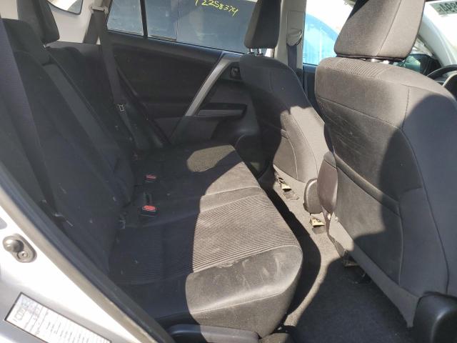 Photo 11 from auction – 2018 TOYOTA RAV4 LE with VIN 2T3BFREV8JW765129