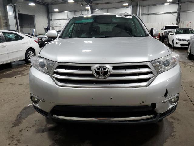 Photo 5 from auction – 2013 TOYOTA HIGHLANDER with VIN 5TDBK3EH5DS250095