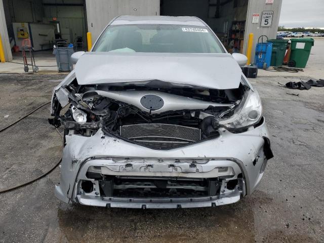 Photo 5 from auction – 2015 TOYOTA PRIUS V with VIN JTDZN3EU5FJ037862