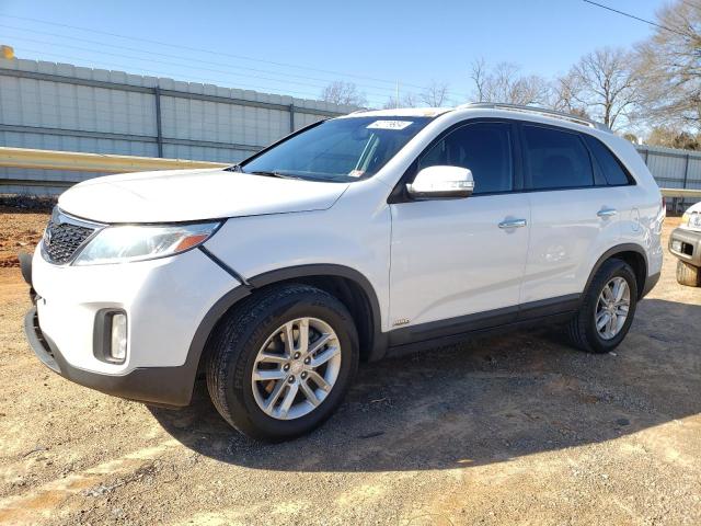 KIA SORENTO LX 2015 with VIN 5XYKTCA65FG617191 - Photo from auction