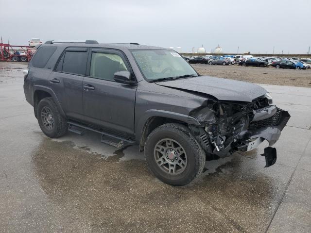 Photo 4 from auction – 2019 TOYOTA 4RUNNER SR with VIN JTEBU5JR7K5708691