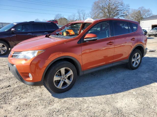 TOYOTA RAV4 XLE 2015 with VIN JTMRFREV0FD147936 - Photo from auction