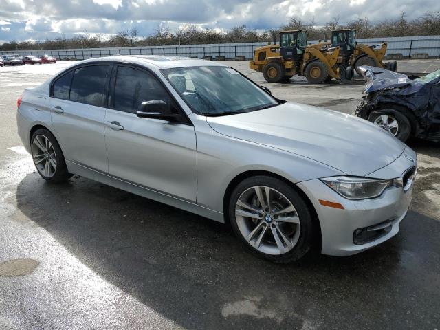 Photo 4 from auction – 2013 BMW 335 with VIN WBA3A9C55DF476587