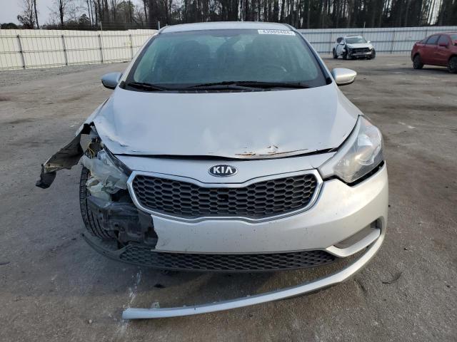 Photo 5 from auction – 2016 KIA FORTE LX with VIN KNAFK4A62G5570722