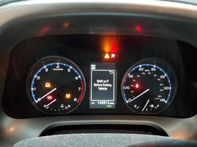 Photo 9 from auction – 2017 TOYOTA RAV4 XLE with VIN JTMRFREV5HJ174215